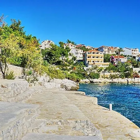 Alisa Διαμέρισμα